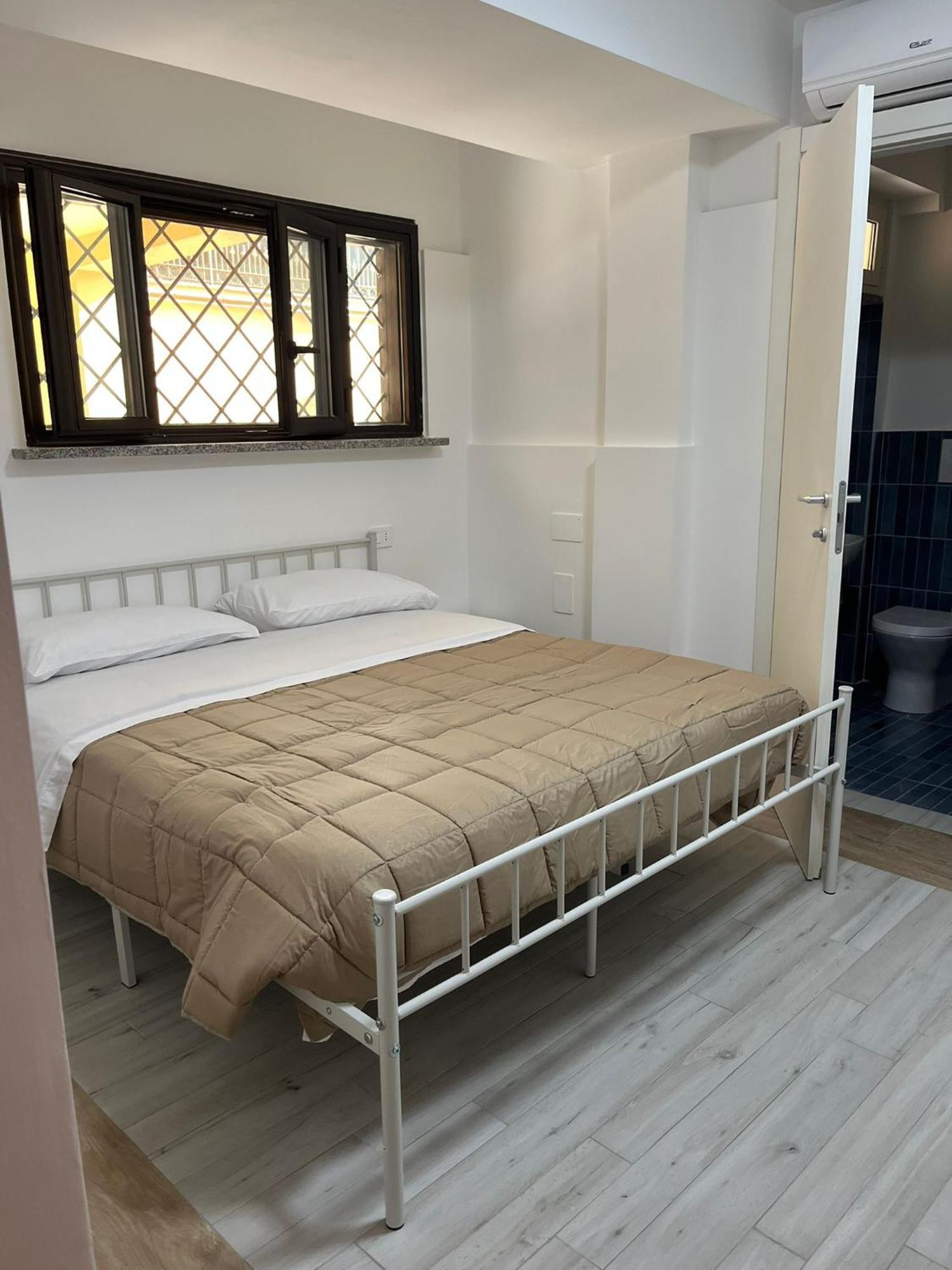 Aurora Rooms Pomigliano d'Arco Exterior photo
