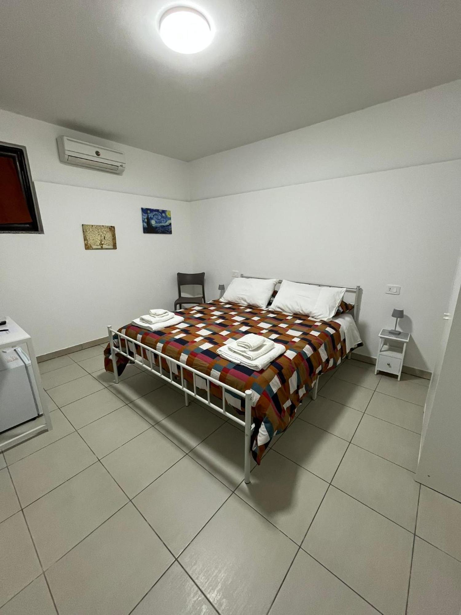 Aurora Rooms Pomigliano d'Arco Exterior photo