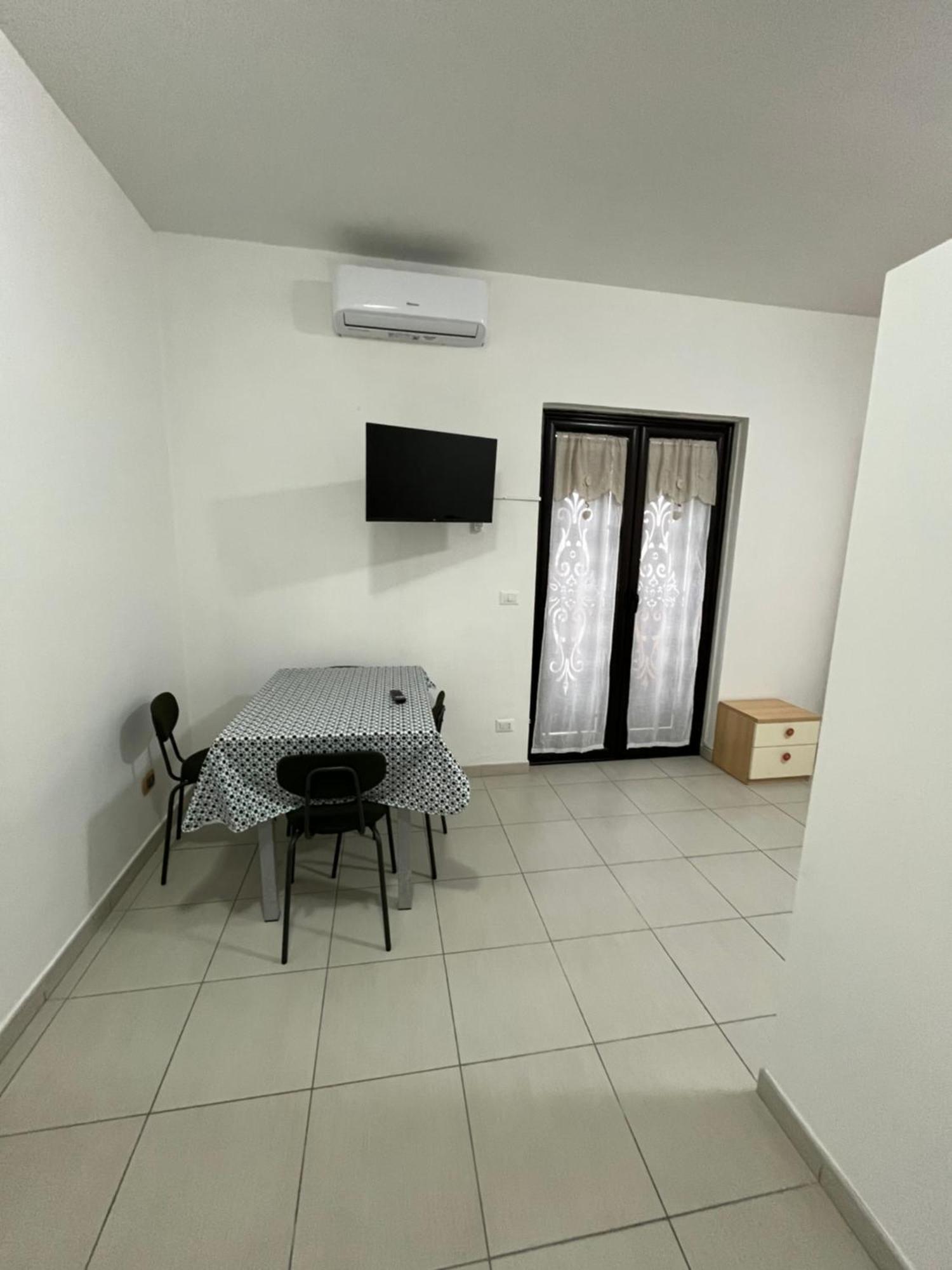 Aurora Rooms Pomigliano d'Arco Exterior photo